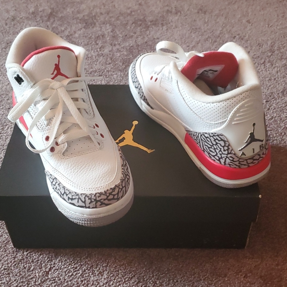 Air Jordan 3 Retro BG